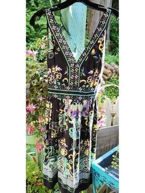 Chic Floral V-Neck Sleeveless Dress Eci Size 10 $148 Retail